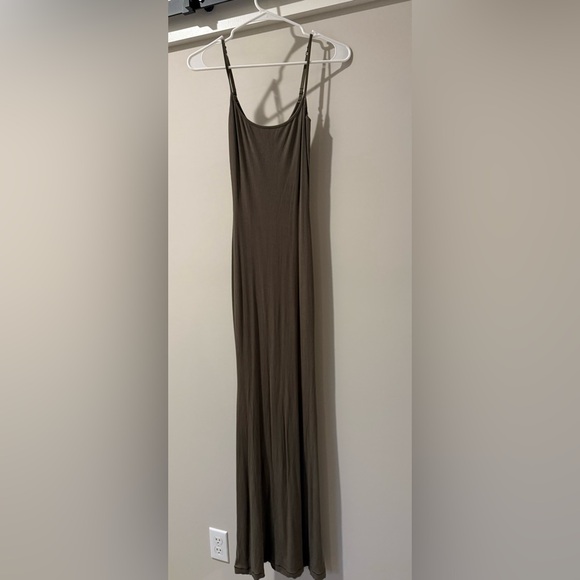 Skims soft lounge slip dress in khaki green, Size Small - Picture 1 of 4